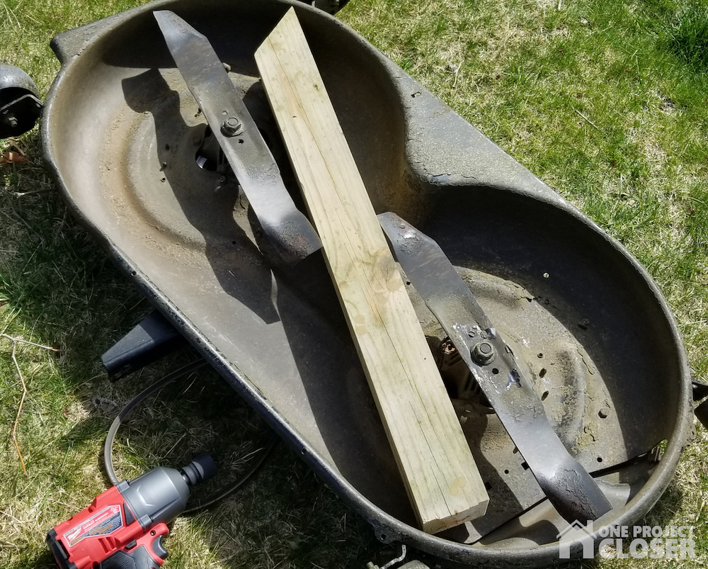 how to change blades on riding mower without removing deck