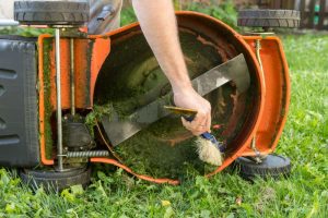 lawn mower maintenance checklist
